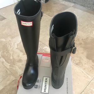 Hunter rain boots, tall, adjustable/wide